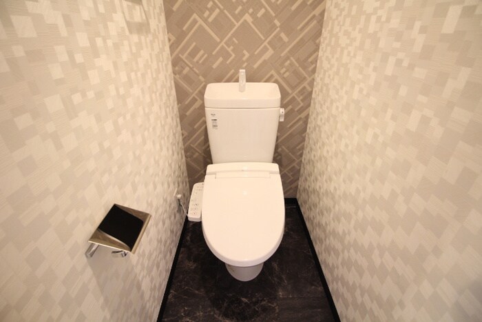 物件内観写真15　(トイレ)