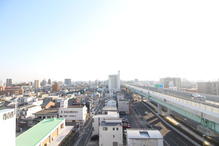 物件内観写真18　(室内からの展望)