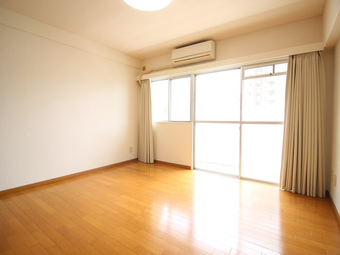 物件内観写真18　(居室)