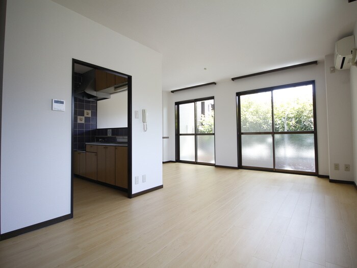 物件内観写真5　(居室)