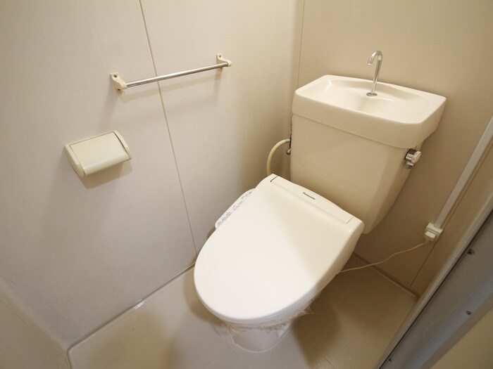 物件内観写真11　(トイレ)