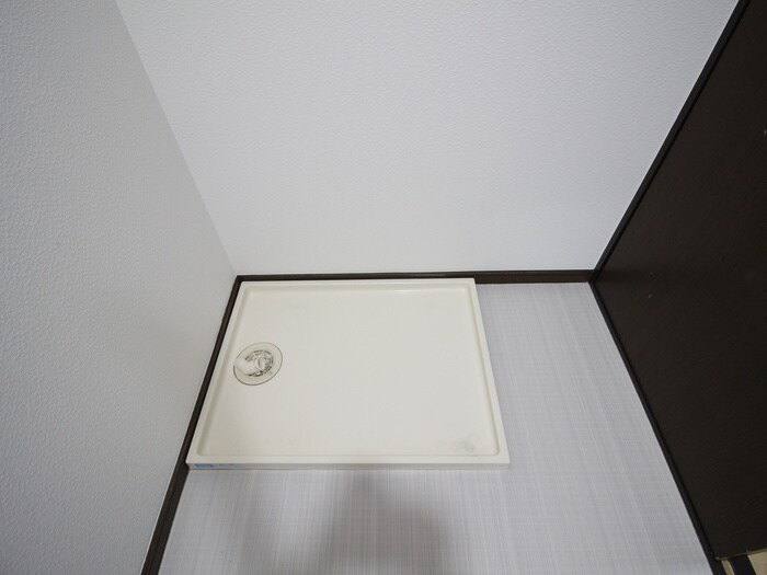 物件内観写真13　(洗濯機置場)