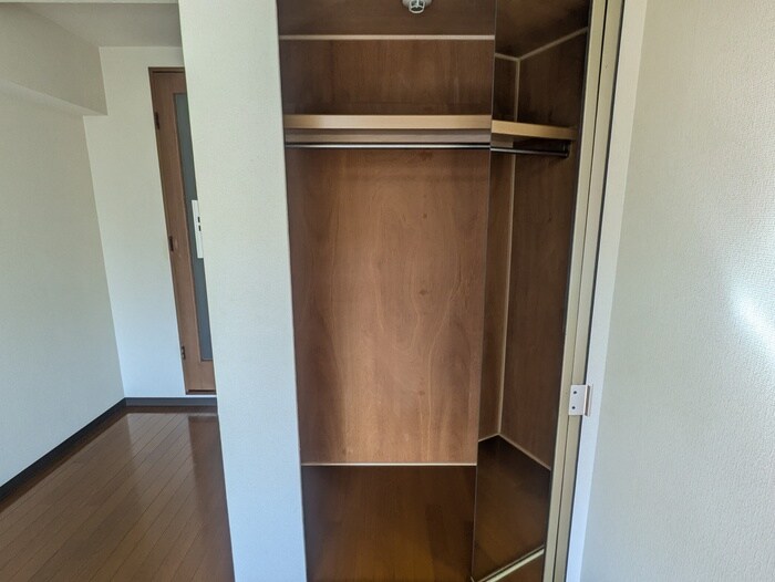 物件内観写真10　(収納)