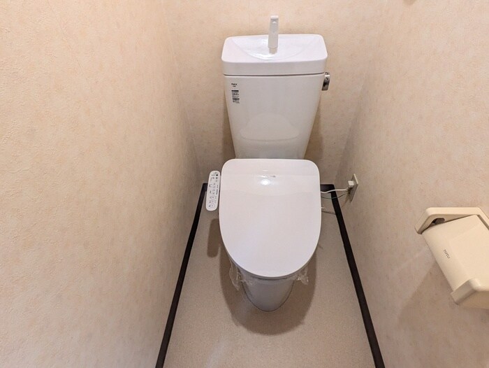 物件内観写真14　(トイレ)