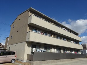 パストラル八田　Ａ棟外観写真