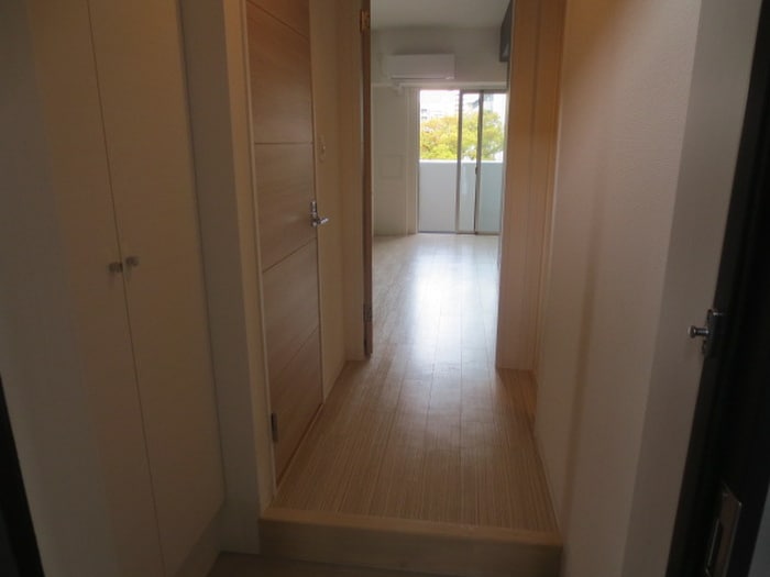 物件内観写真9　(廊下)