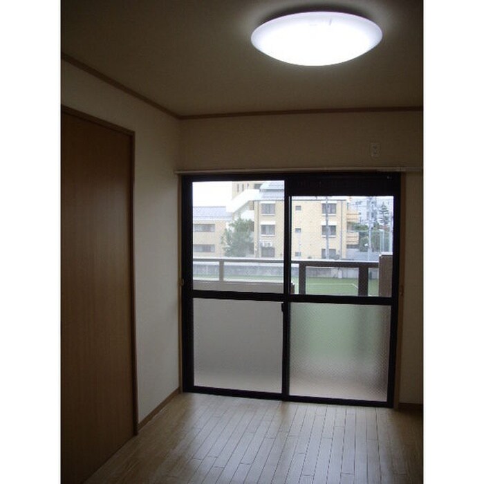 物件内観写真11　(居室)