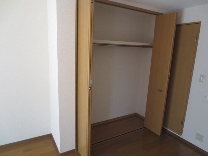 物件内観写真11　(収納)