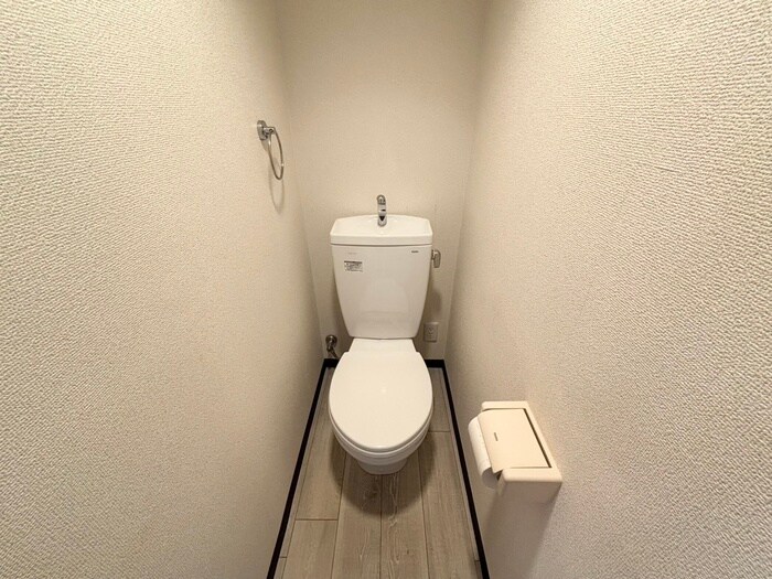 物件内観写真11　(トイレ)