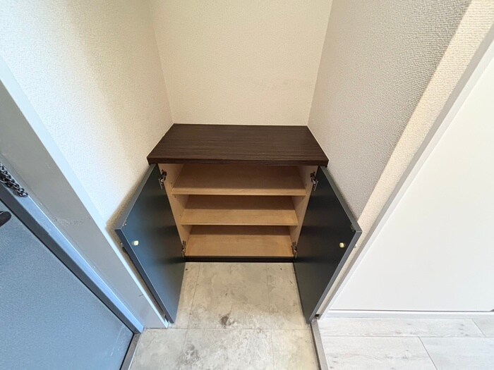 物件内観写真15　(靴箱)