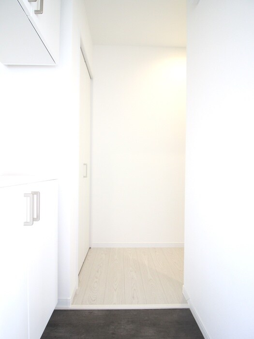 物件内観写真20　(廊下)