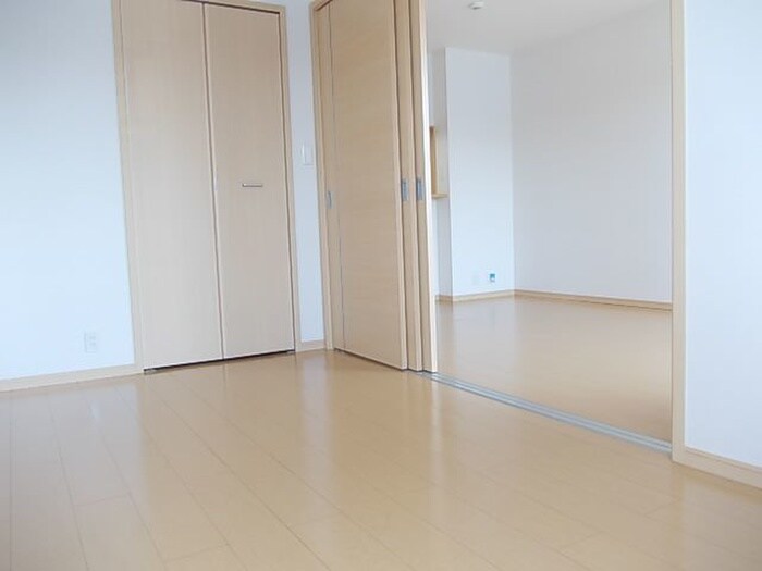 物件内観写真9　(居室)