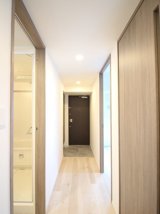 物件内観写真15　(廊下)