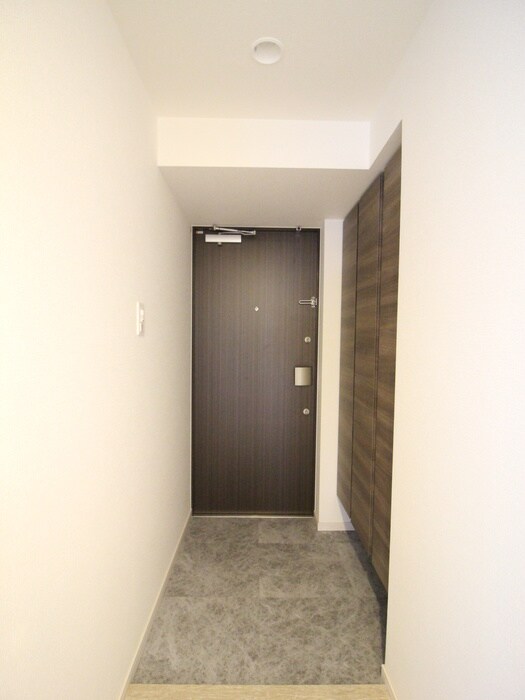 物件内観写真17　(玄関)