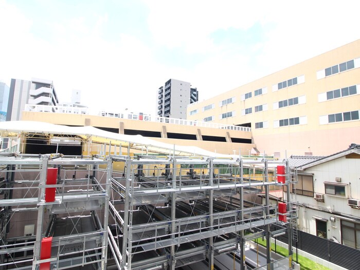 物件内観写真17　(室内からの展望)