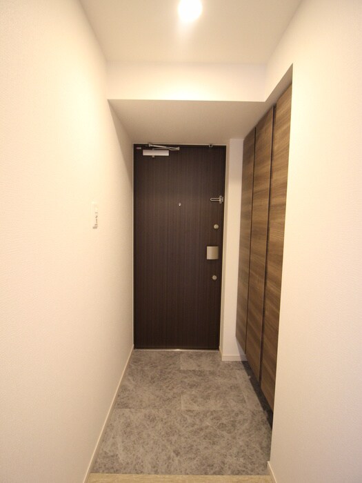 物件内観写真17　(玄関)