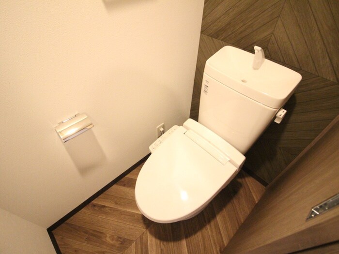 物件内観写真11　(トイレ)