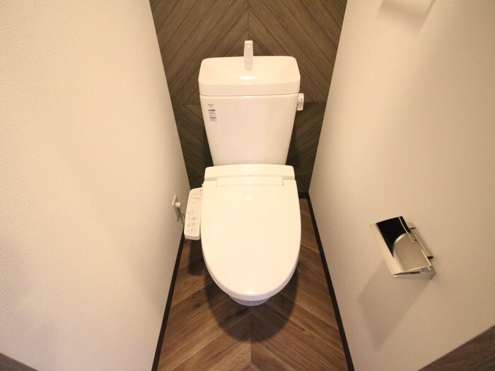 物件内観写真12　(トイレ)