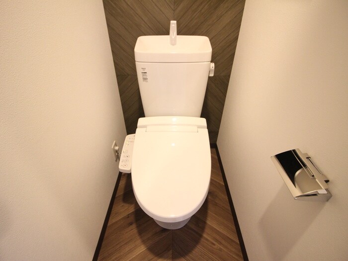 物件内観写真12　(トイレ)