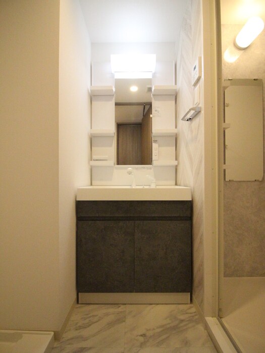 物件内観写真13　(洗面)