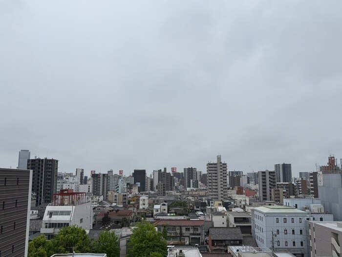 物件内観写真16　(室内からの展望)