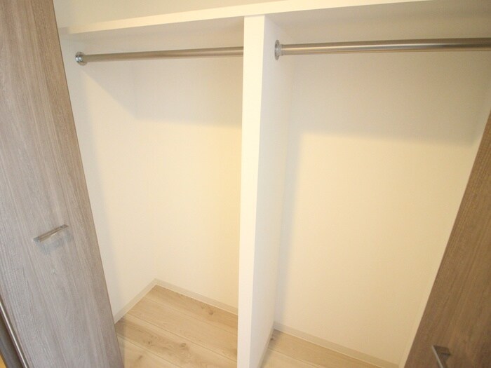 物件内観写真18　(収納)
