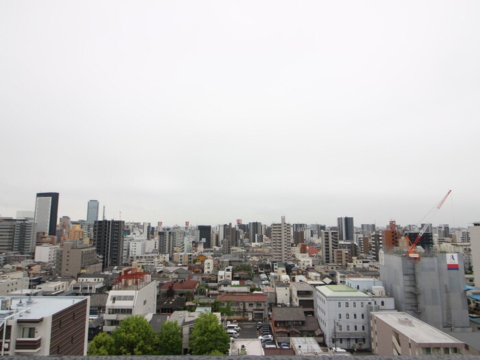 物件内観写真22　(室内からの展望)