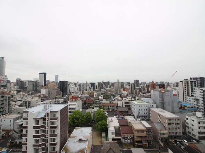 物件内観写真22　(室内からの展望)