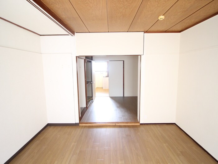 物件内観写真10　(居室)
