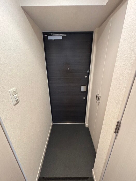 物件内観写真15　(玄関)