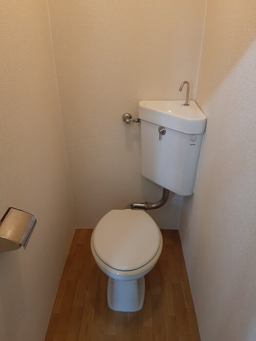 物件内観写真8　(トイレ)