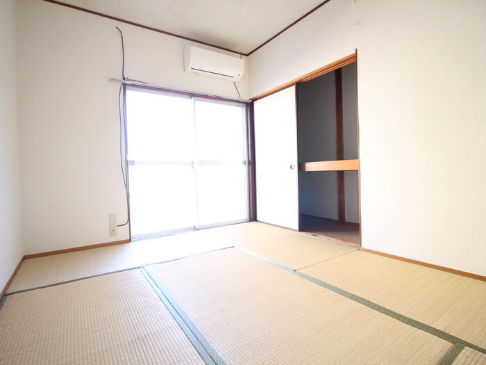 物件内観写真7　(居室)