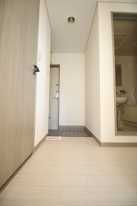 物件内観写真15　(廊下)