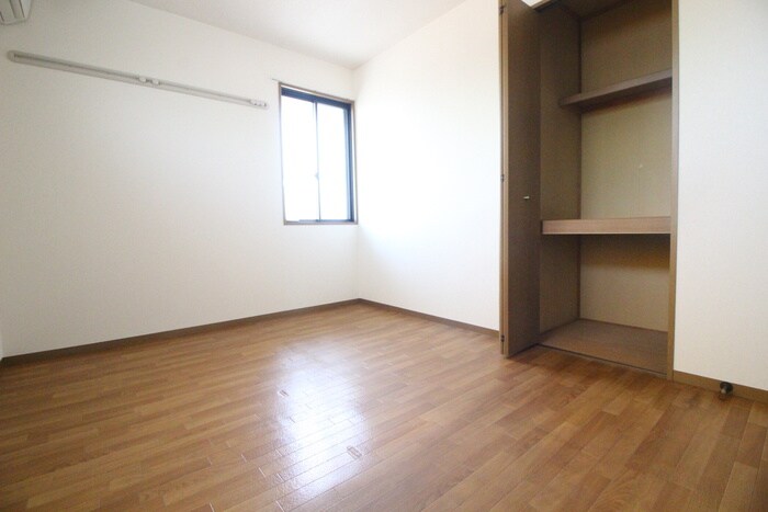 物件内観写真11　(居室)