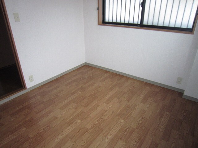 物件内観写真9　(居室)