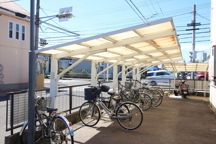 物件外観写真5　(駐輪場)