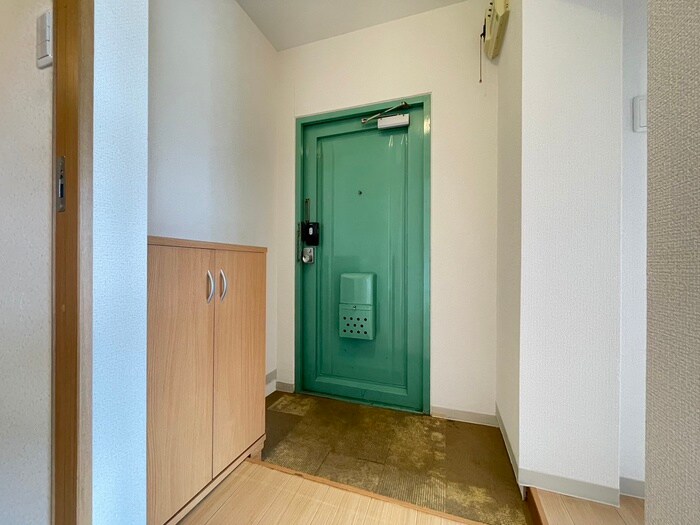 物件内観写真22　(玄関)