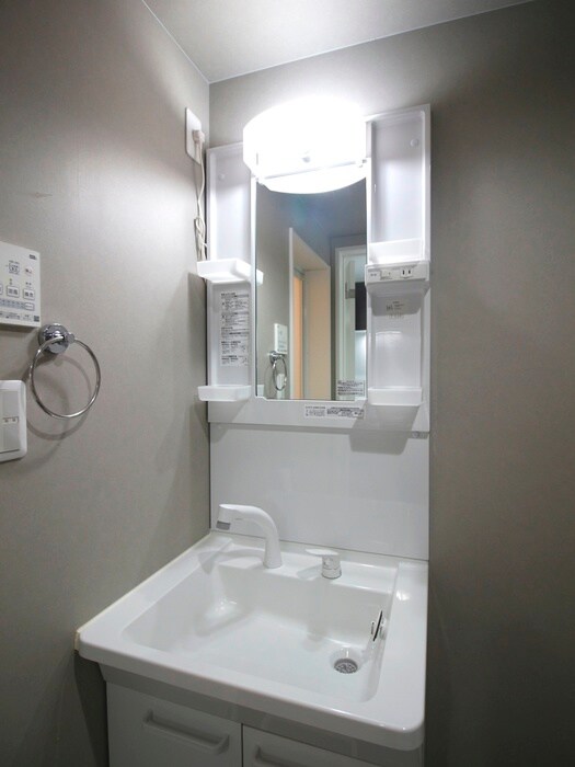 物件内観写真11　(洗面)