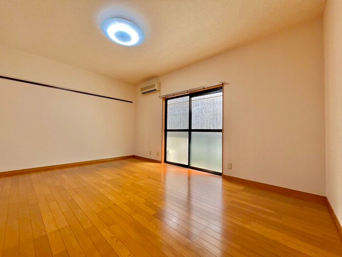 物件内観写真7　(居室)