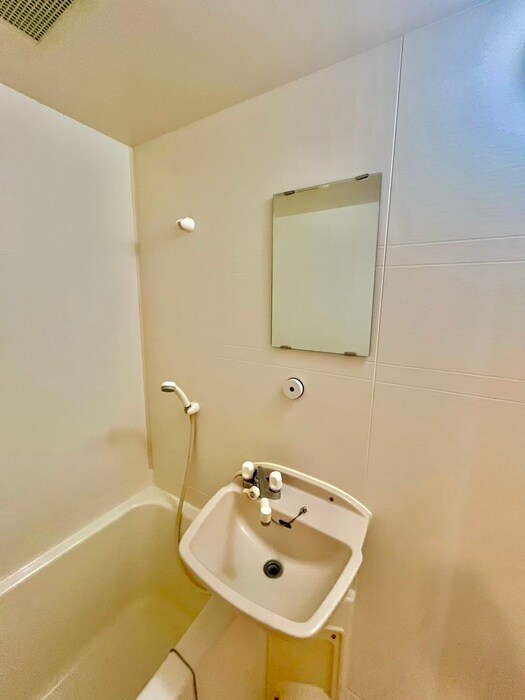 物件内観写真12　(洗面)