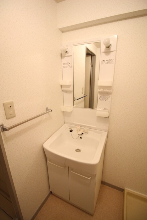 物件内観写真16　(洗面)