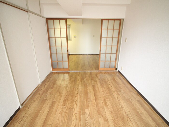 物件内観写真7　(居室)