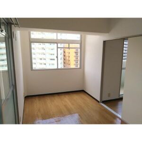 物件内観写真10　(居室)