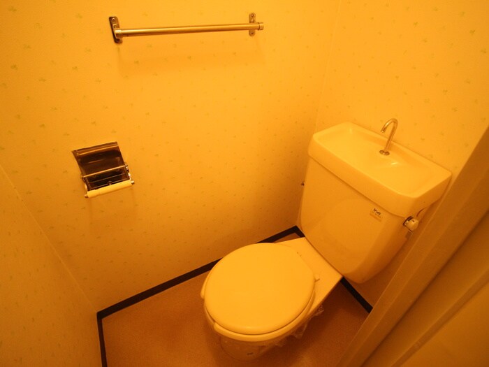 物件内観写真13　(トイレ)