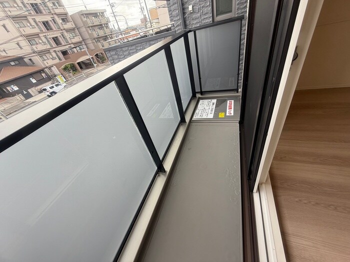 物件内観写真13　(ベランダ・バルコニー)