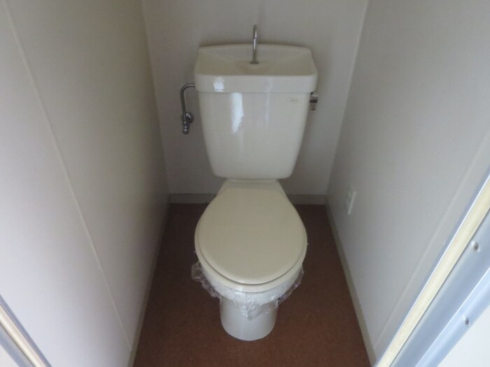 物件内観写真9　(トイレ)