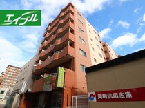 リアライズ尾頭橋の外観写真