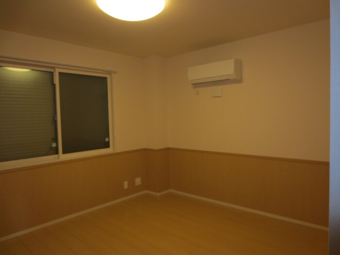 物件内観写真15　(居室)