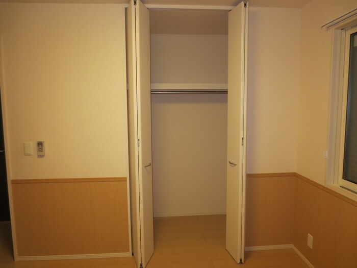 物件内観写真16　(収納)
