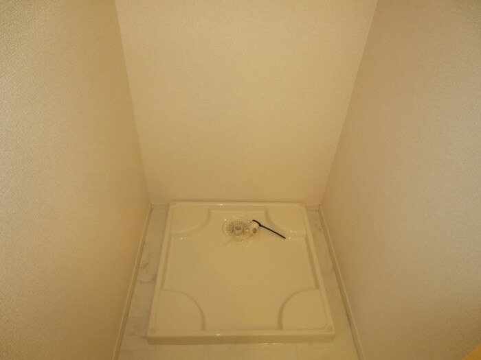 物件内観写真19　(洗濯機置場)